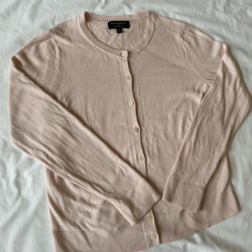 Banana Republic Blush Crewneck Button Cardigan - Picture 3 of 4